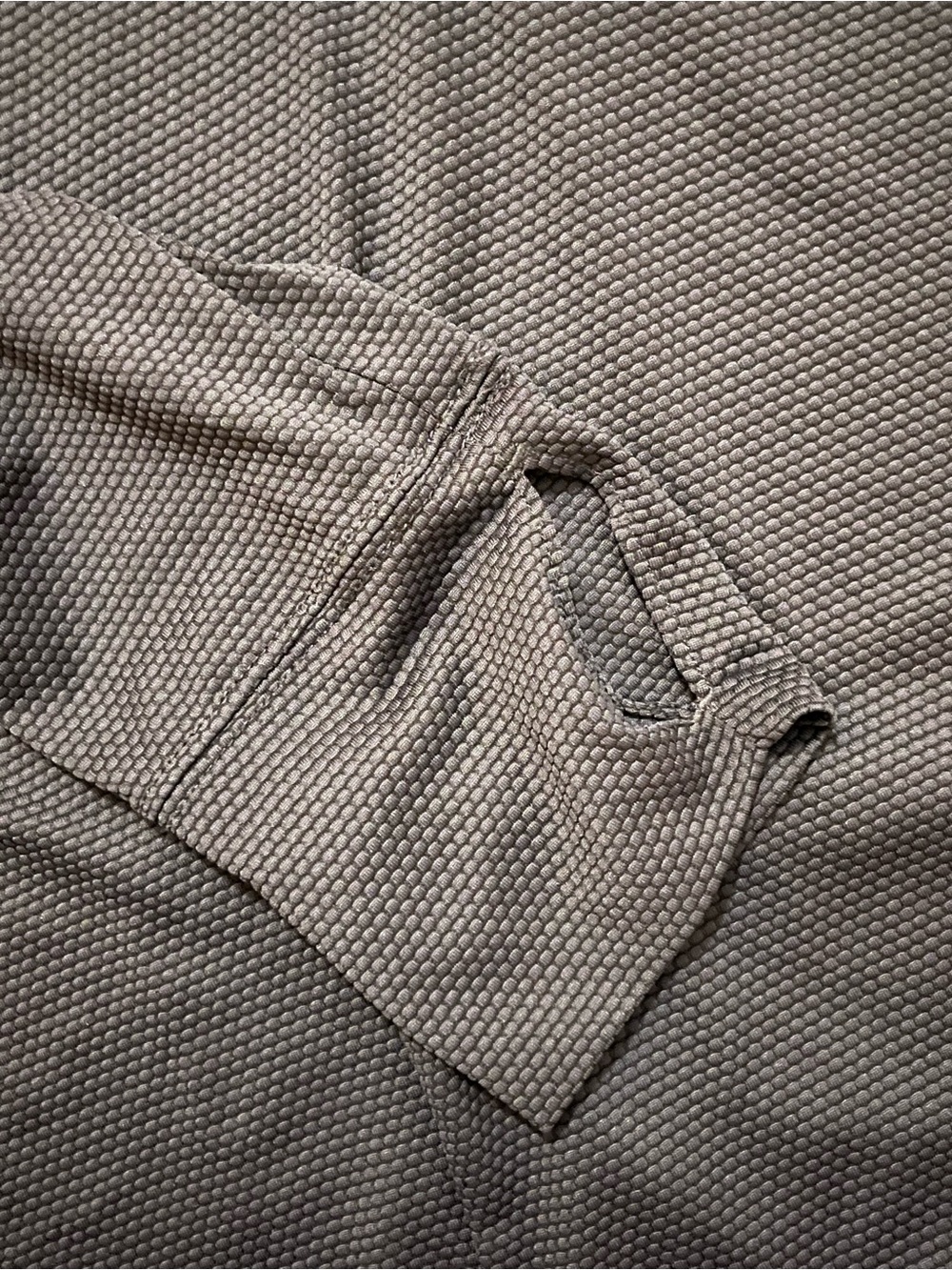 Tommy Bahama Women’s Black Long-Sleeve Half-Zip Golf Pullover - Picture 3 of 5